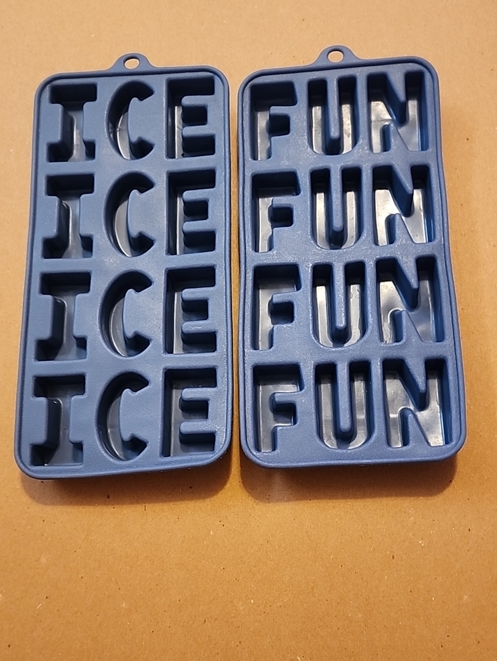 5/$15 - Ice Trays